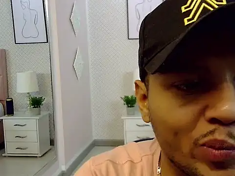 Snapshot of Max_Rivers chatting on October 4, 7:18 pm Max Rivers online show from October 4, 7:18 pm