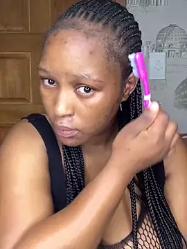 Bellabootie online show from April 14, 12:05 pm