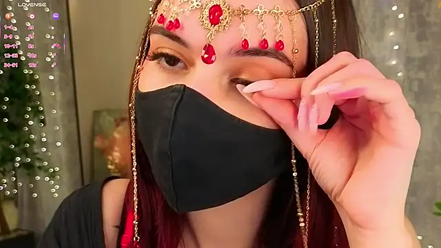 LunaraRada online show from February 1, 7:12 pm