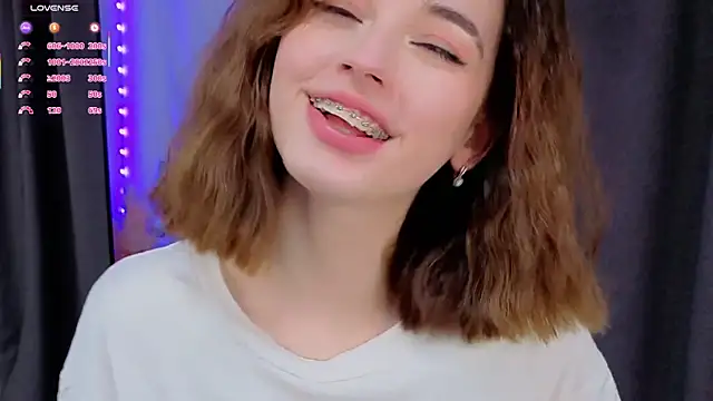 LunaraRada online show from October 21, 1:59 pm