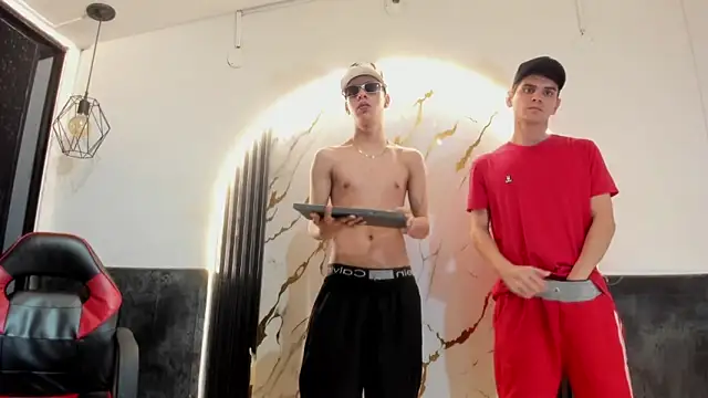 liam coleman25 online show from February 3, 6:40 am