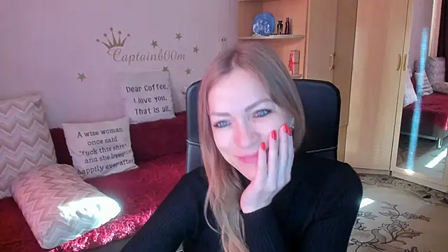 Tiffany Bates online show from October 4, 4:29 am