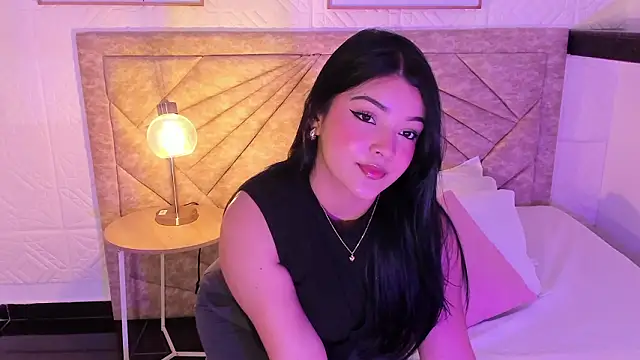 EmmaBlossom online show from March 4, 1:50 pm