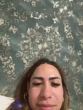 Naomi24herr online show from June 4, 7:02 am