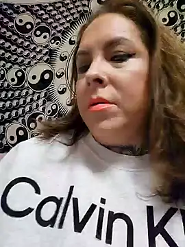 Queenbz1979 online show from December 21, 7:40 pm