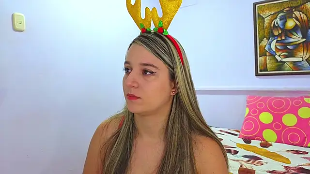 katiaa lovv online show from December 19, 12:30 pm