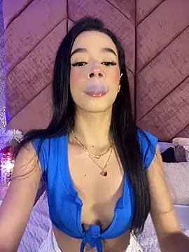 ChloeRosses online show from February 6, 2:37 am