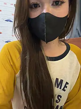 Quynhbabysexy online show from July 17, 2:32 pm