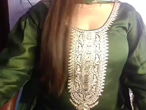 Snapshot of LOVELY_SUKOON chatting on October 21, 10:08 am LOVELY SUKOON online show from October 21, 10:08 am