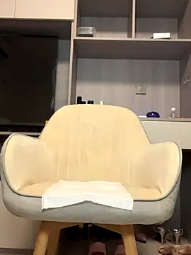 POS001 online show from December 2, 3:25 pm