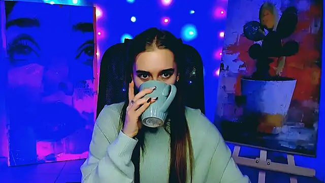 JuneWoods online show from February 27, 2:50 pm