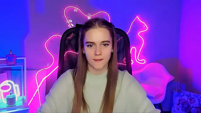 JuneWoods online show from February 20, 3:35 pm