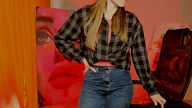 JuneWoods online show from April 16, 7:19 am