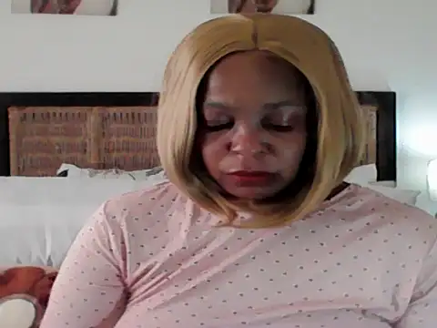 Blacksashaxx online show from May 8, 8:50 am