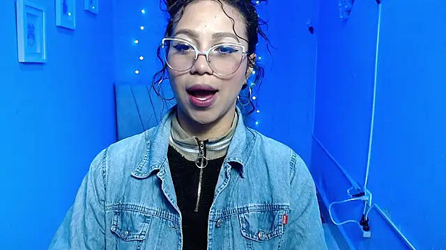 mIley 011 online show from October 18, 1:47 pm
