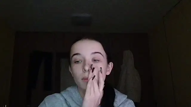 Emilia Light online show from December 20, 1:04 pm