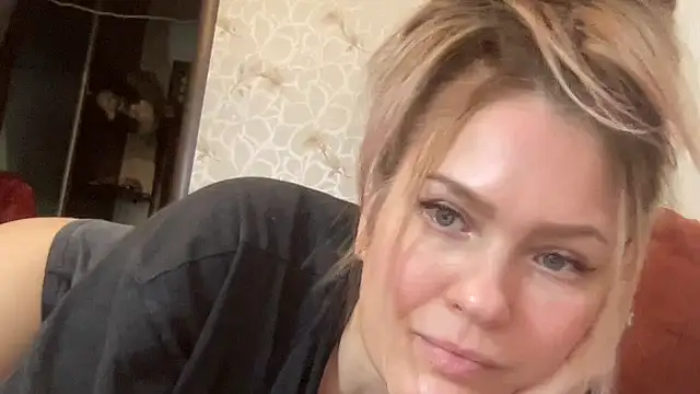 Milysoren online show from February 28, 2:16 pm