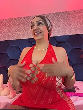 Angelina Roa online show from June 2, 2:40 pm