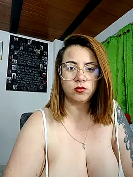Snapshot of Venenodulce chatting on October 12, 3:31 am Venenodulce online show from October 12, 3:31 am