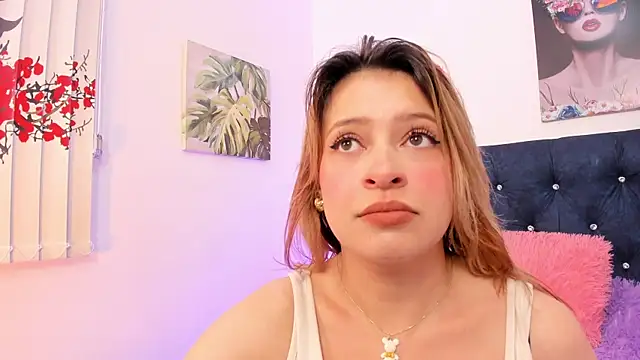 Snapshot of Kyvella_Myric chatting on October 11, 8:55 pm Kyvella Myric online show from October 11, 8:55 pm