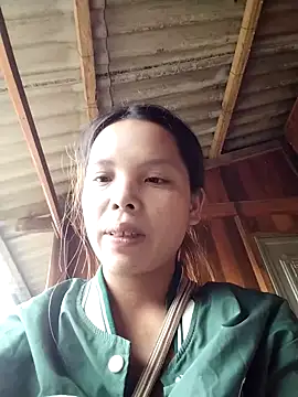 Snapshot of samsam-sexy chatting on October 15, 8:17 am samsam-sexy online show from October 15, 8:17 am