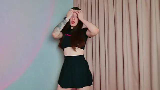 Curious Lily online show from October 20, 1:08 am