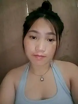 min-xinh online show from October 31, 12:45 am