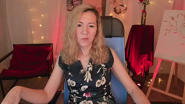 DonnaSmitth online show from March 5, 6:37 pm