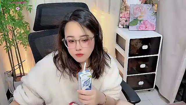 NEWONETO online show from February 16, 7:47 pm