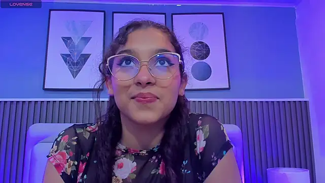 liz  cute online show from October 5, 4:01 pm