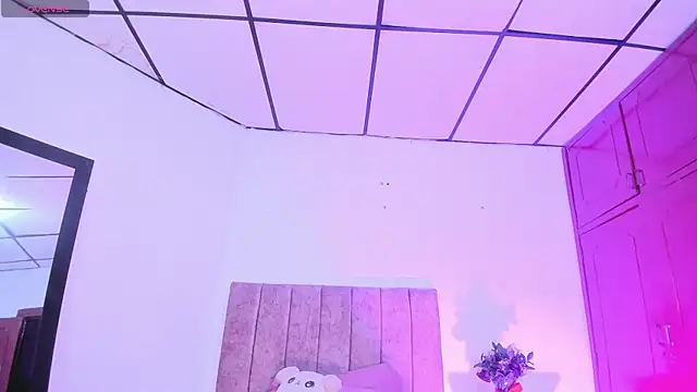 Mila 1wood online show from July 29, 10:26 am