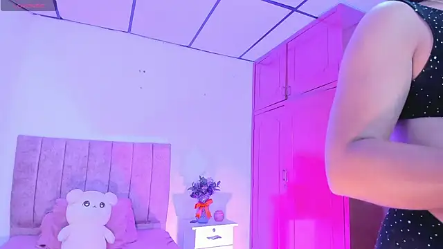 Mila 1wood online show from July 30, 11:55 am