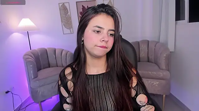 zharaa fox online show from January 6, 4:16 am