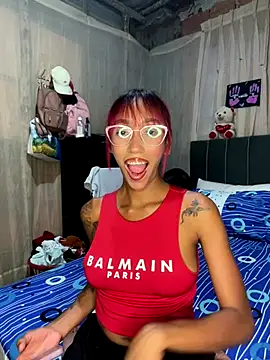 Snapshot of Zasha_Romero chatting on October 16, 4:04 am Zasha Romero online show from October 16, 4:04 am