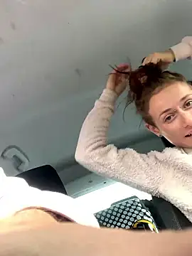 GoldenPussy1329 online show from October 26, 12:33 pm