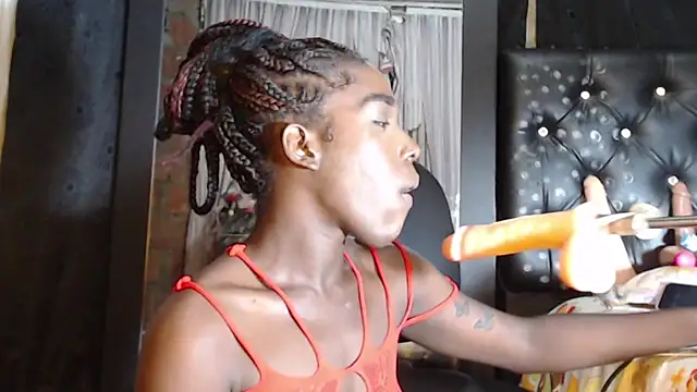 taylor hot85 online show from November 22, 4:37 am