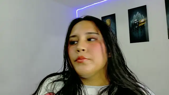 stefany one1 online show from October 2, 5:01 am