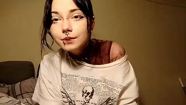 Beeping Creature online show from September 30, 10:03 pm