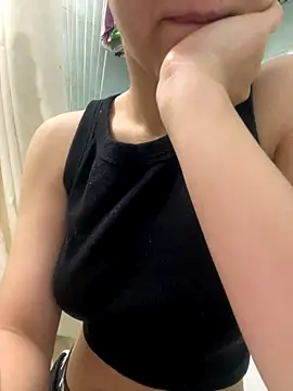 Beautiful661 online show from December 15, 7:19 pm