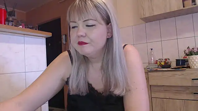 roxy863086 online show from May 27, 5:48 am