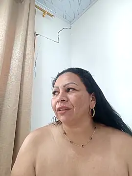 Snapshot of Dirty_Candy chatting on October 16, 2:20 pm Dirty Candy online show from October 16, 2:20 pm