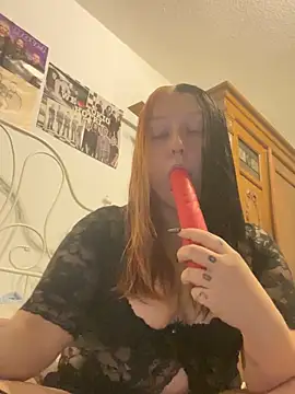 Snapshot of SweetieLina chatting on October 14, 5:37 pm SweetieLina online show from October 14, 5:37 pm