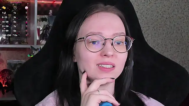 power robynn online show from April 17, 3:14 pm