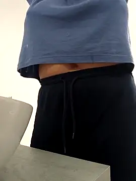 sexyguenda online show from March 21, 7:46 am