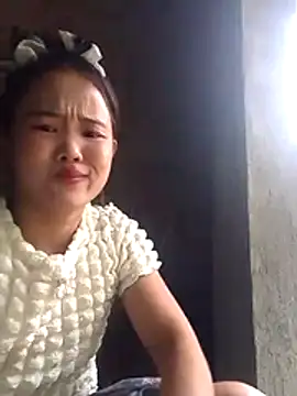 Snapshot of Alice_wo chatting on October 19, 2:46 am Alice wo online show from October 19, 2:46 am