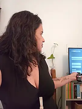 MoritaSalvaj online show from October 21, 4:55 pm