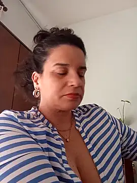 MoritaSalvaj online show from October 3, 3:39 pm