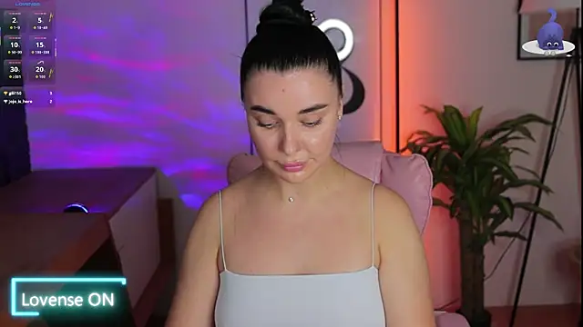 Snapshot of Black___Barbie chatting on September 30, 8:24 pm Black Barbie online show from September 30, 8:24 pm