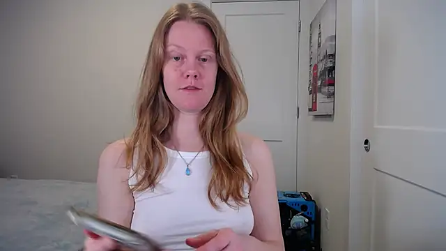 naughtyfox89 online show from March 15, 10:01 pm