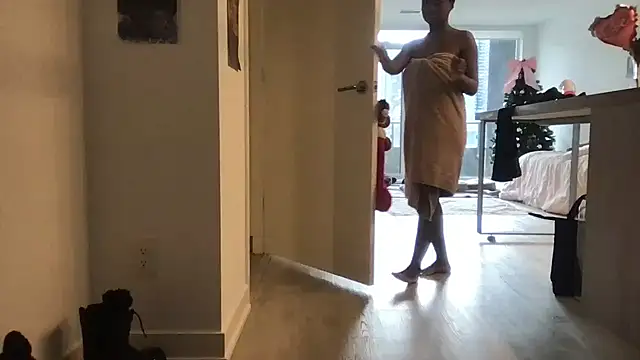 tia   fox online show from February 11, 7:59 pm